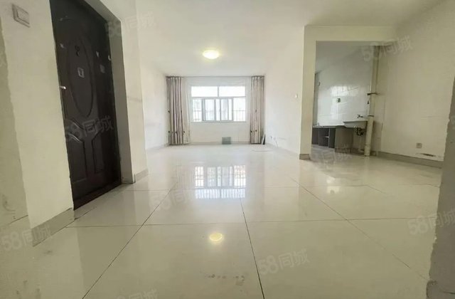 兴华东路巡防大队家属院118平报价70多万