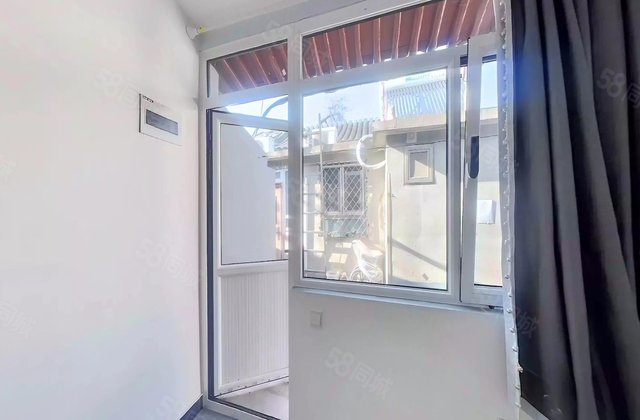 方家胡同小区1室0厅10.6㎡210万二手房图片