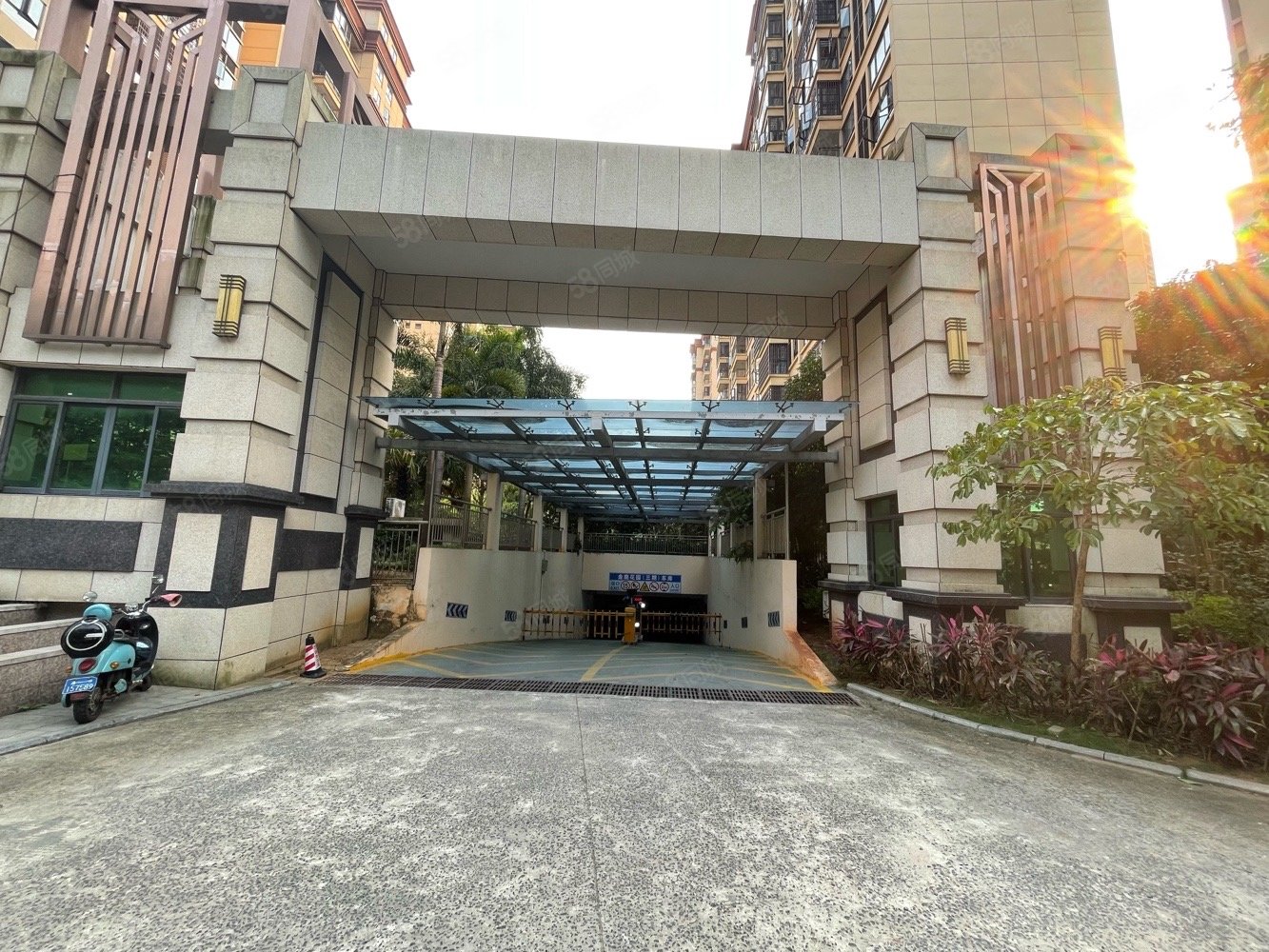 国兴大道融创海口一号旁金鹿花园3期人车分流拎包入住小高层