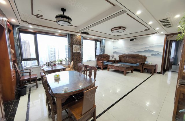 百合新城精装4室东边户带车位地下室免大税