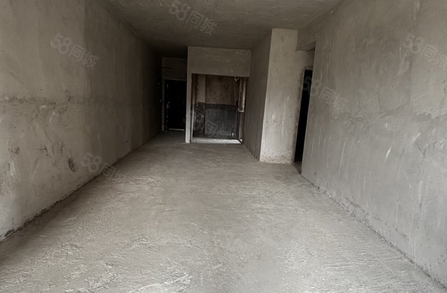 万国城3室2厅96㎡22.8万二手房图片