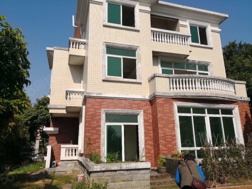 三水西南 明智雅苑 首付9万 精装大三房 送车位 拎包入住