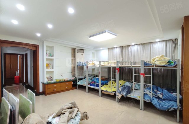 解放西路18号小区3室2厅136.27㎡115万二手房图片