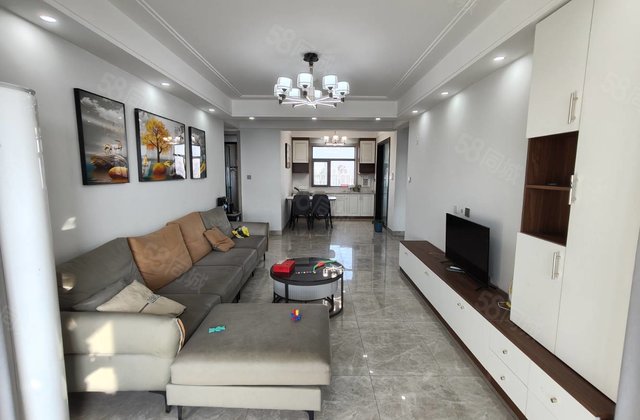 急售 精装三叶草户型 双阳台 观景房 莲湖新城 免大税带车位