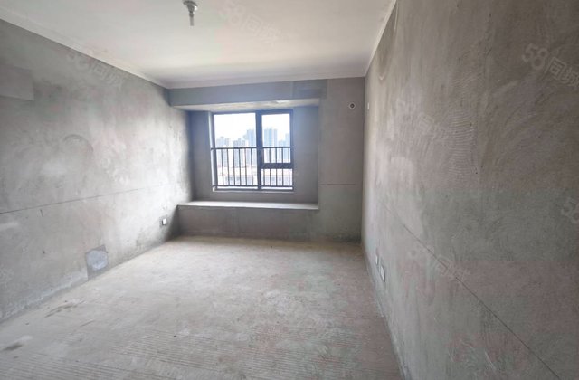 中梁金鹏玖台4室2厅115㎡66万二手房图片