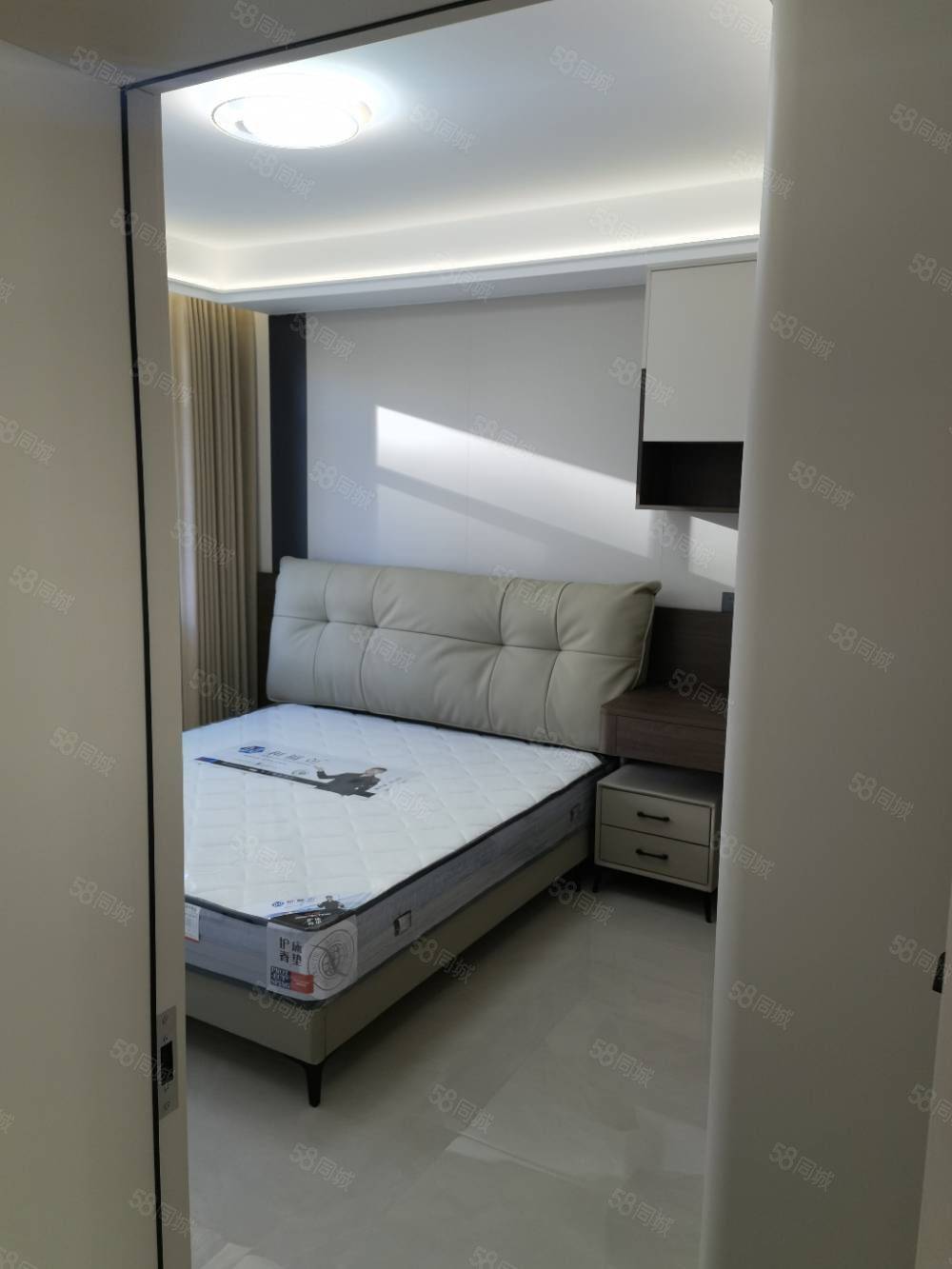 海龙新城3室2厅2卫170㎡南北118万