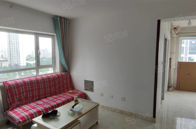 当代国际 复式两室 上下102平 有证可按揭