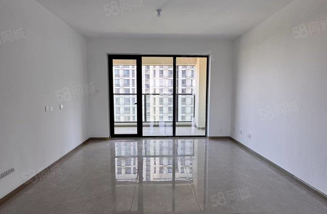 实验 孟达B2 城市玖玺 电梯10楼 三室两卫 新房未住