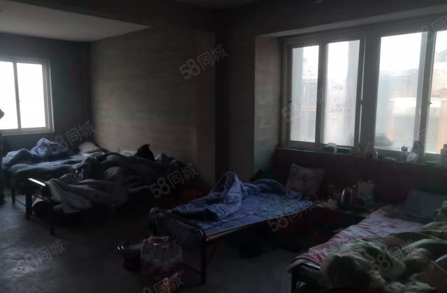 海晶商住区3室2厅105㎡31万二手房图片