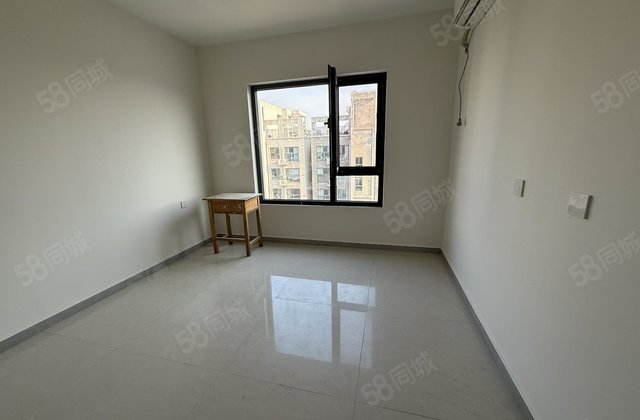 万达广场 五中  精装修 满五