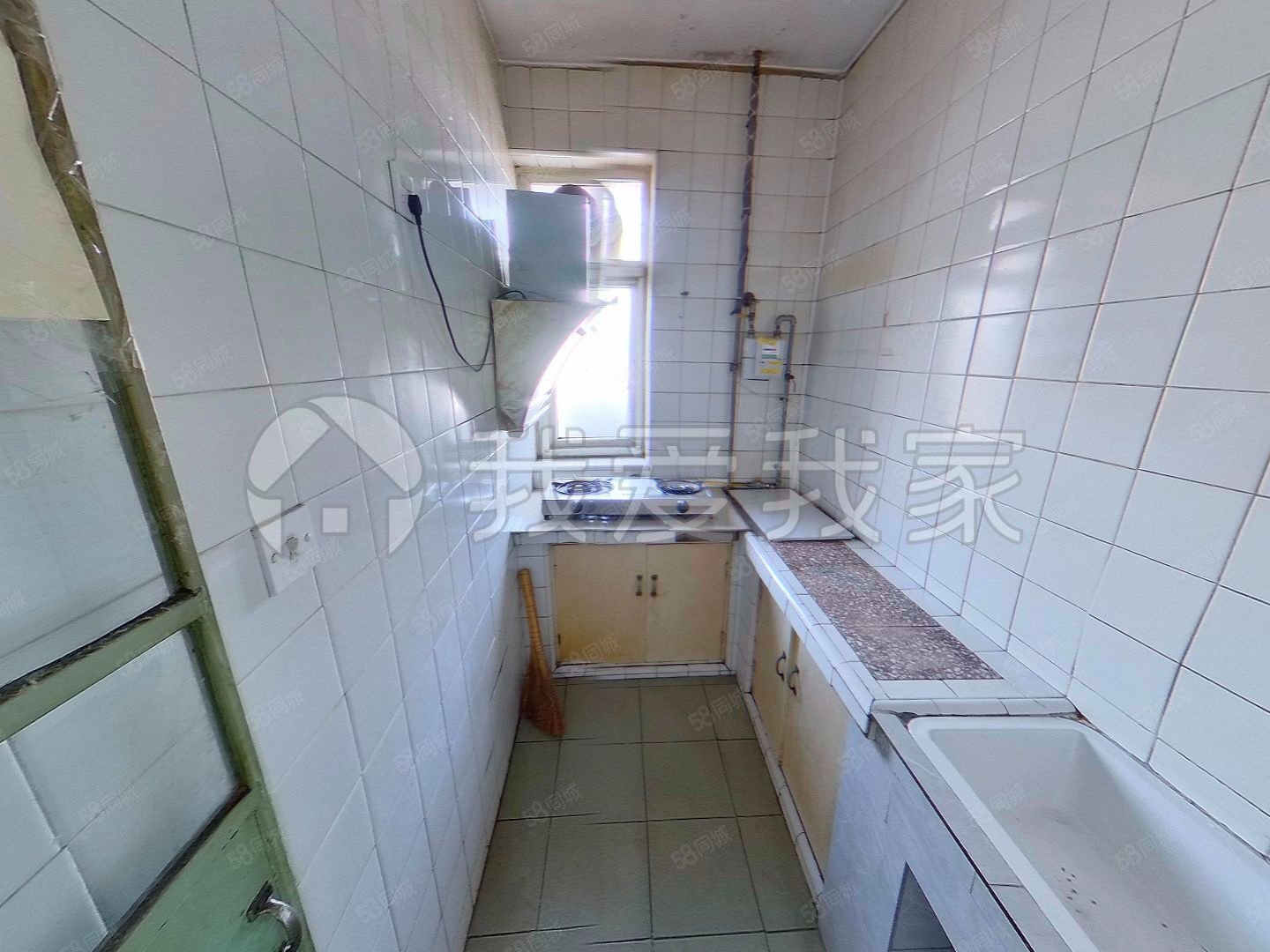 古城街道燕山水泥廠社區(qū)2室1廳1衛(wèi)56.59㎡南北129萬(wàn)