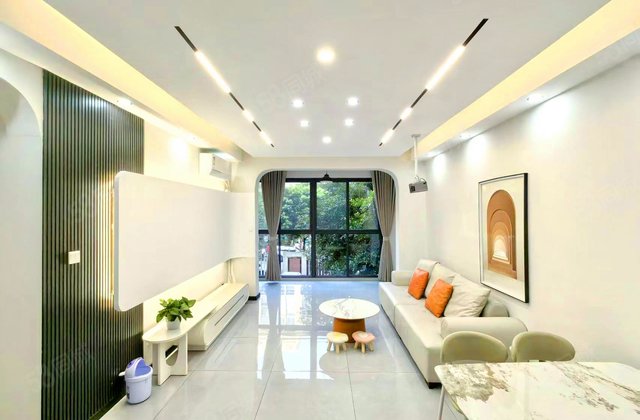 芳草地3室2厅119.9㎡130万二手房图片