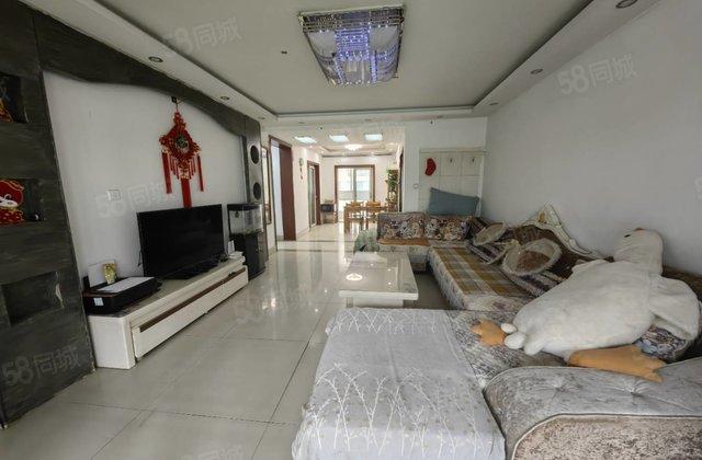 火车站附近电梯两室一厅1108平 精装修仅售66.8万