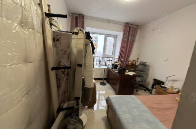 东昌湖边精装三室两卫电梯洋房带车位储藏室