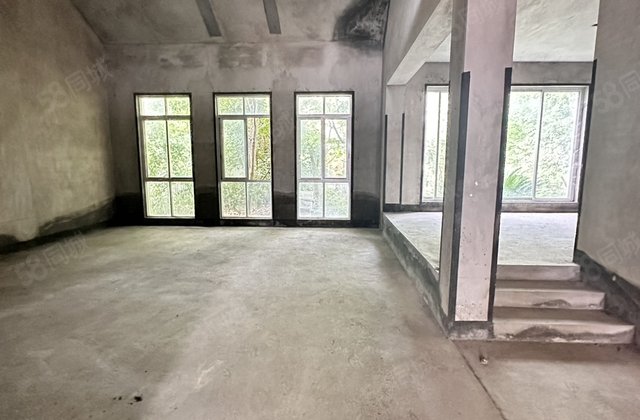 麒麟湾(别墅)5室3厅294.45㎡199万二手房图片