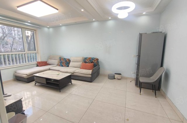 102万东昌旁，和园三室朝阳，双卫，单价8千加，带车储免大税