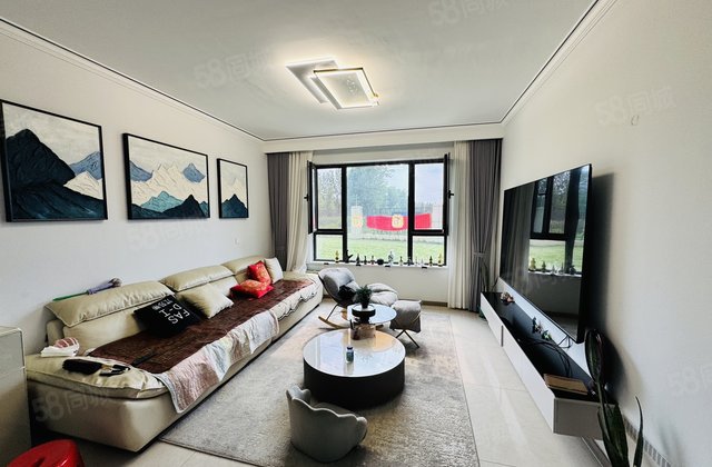 民生凤凰城 一楼带半亩大院子 精装三室 带车储 可按揭