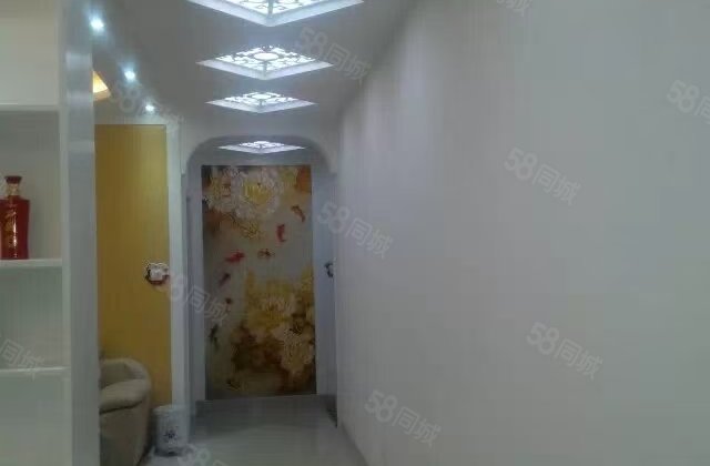 送车位，储藏室，精装修，金柱大学城C区，三室二厅一卫102平