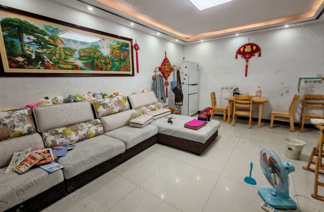 金鼎 有电梯 中间楼层 医疗配套成熟 交通便捷 商业配套齐全