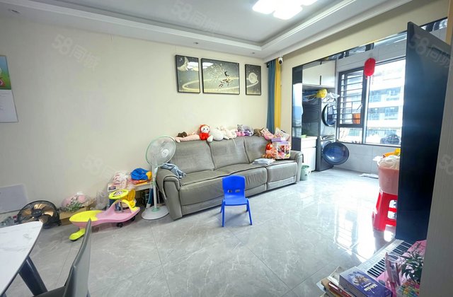 国贸凤凰原3室2厅88.43㎡160万二手房图片