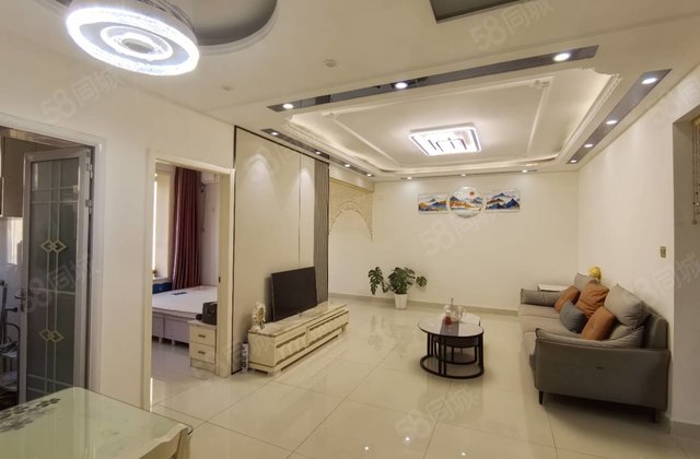 急售精装市中心好位置可以做四室 ，送车位储藏室 拎包入住