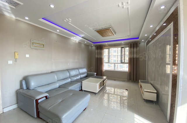 房东急售！三院 香江 海润公园 中间楼层 东边户带车位