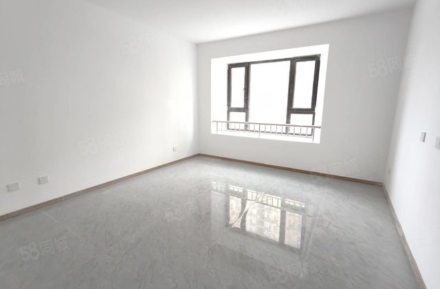 嘎嘎新房未住 单价6千多 边户全明户型 三室 城市领秀 送储