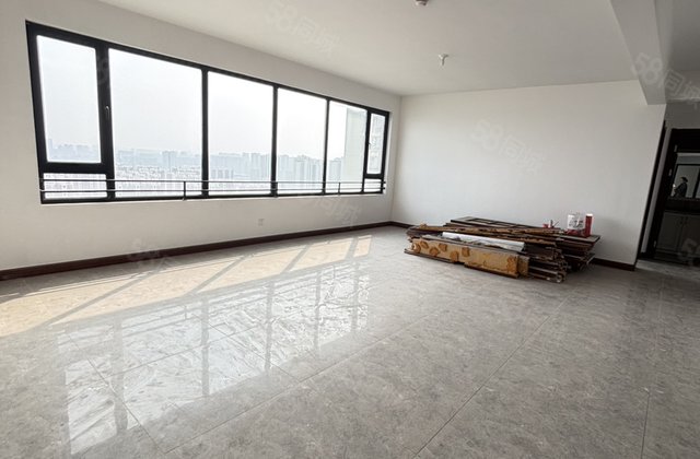 带大阳光房，带大楼台，全明户型  产品，南北通透，大平层