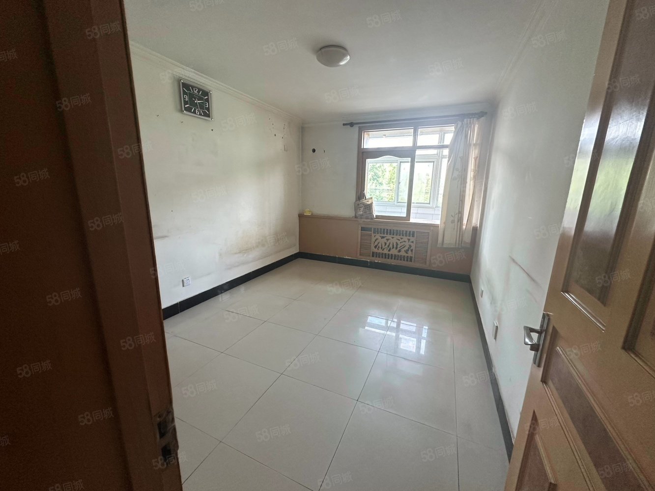 林蔭家園2室2廳1衛(wèi)92㎡南北148萬