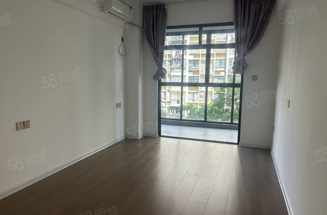 东城国际3室2厅127.5㎡125万二手房图片