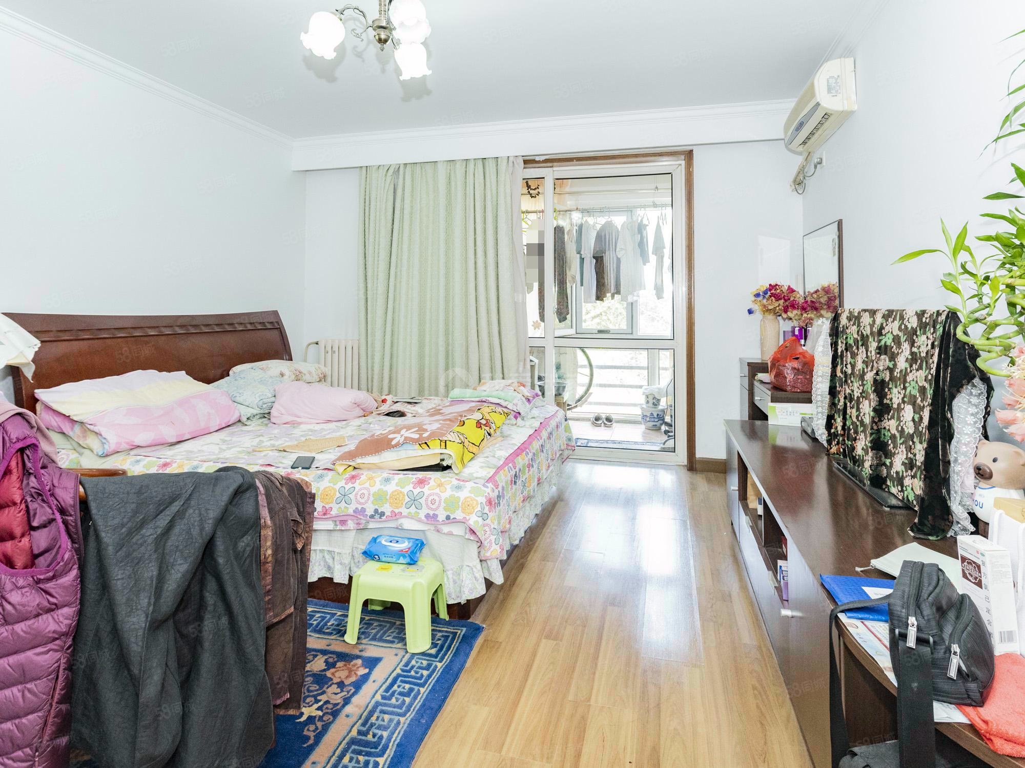 云趣園(三區(qū))3室2廳2衛(wèi)135.25㎡西南400萬(wàn)