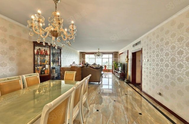 万豪国际公寓4室2厅236㎡1390万二手房图片