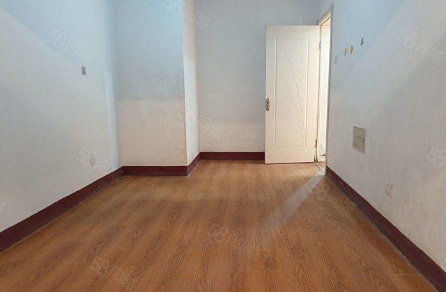 益民小区高层 医疗配套成熟 带电梯 南北通透 商品房