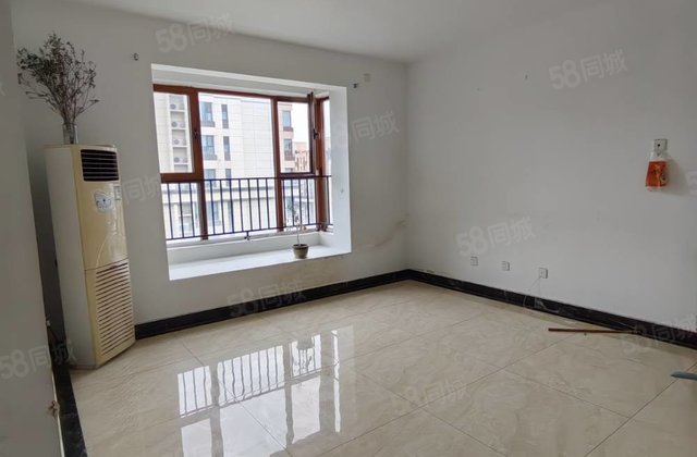 急售闸口，文轩本部，一中，外国语北，送储藏室，车位！随时看房