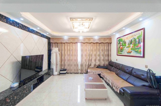 中房F联邦4室2厅155.17㎡88万二手房图片