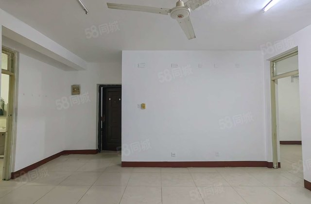 东昌中学 中巨小区二楼三室易停车钥匙看房 一品家苑移动公司