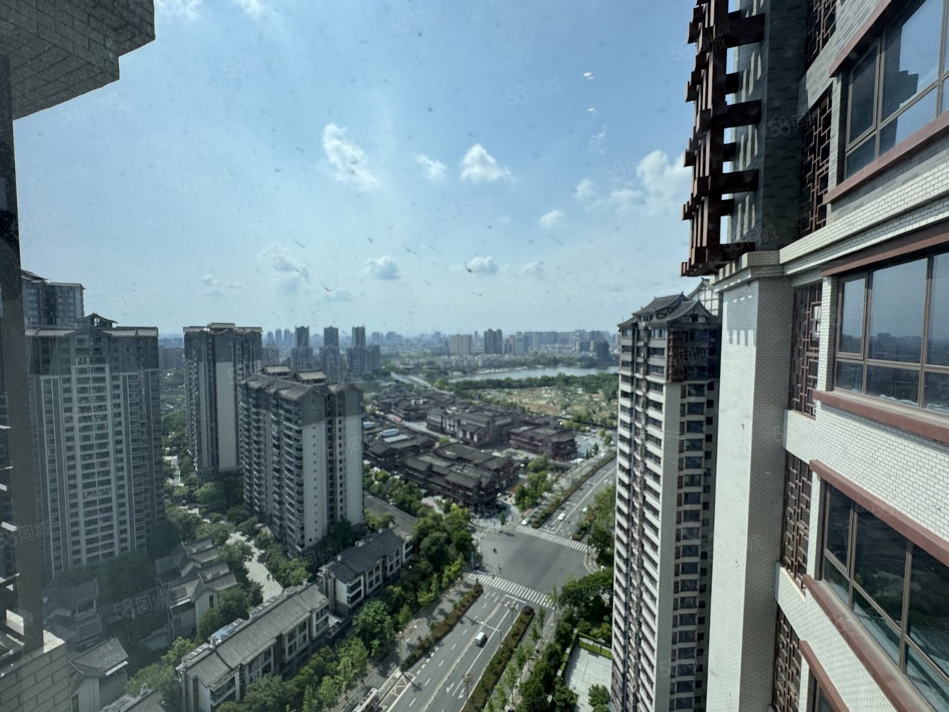 阳光1519临江邸4室2厅3卫170㎡南北168.8万