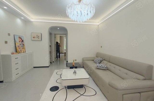 香江旁精装修婚房带电梯可做三室水城雅居月亮湾站北花园