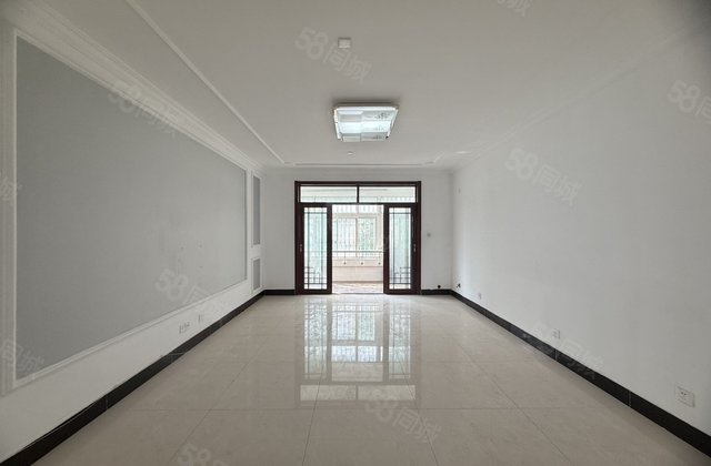 东昌湖风景区 新东方名人苑 3室2厅2卫 电梯房   楼层