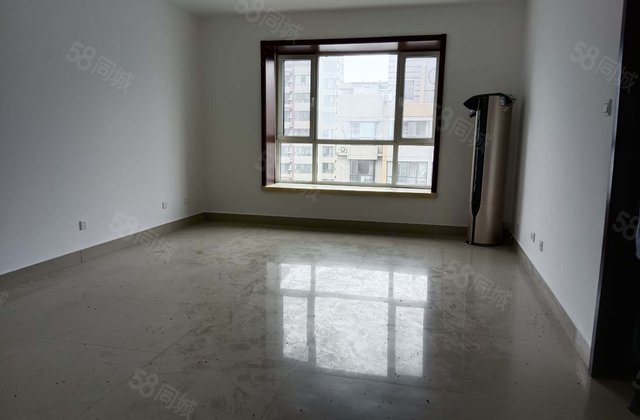 水城华府 南北通透 商品住宅 刚需小三居 交通便捷 双卫格局