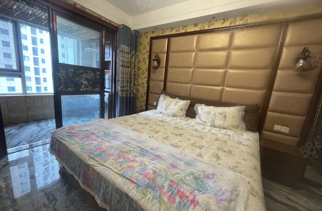 徒骇河附近边户昌润莲城精装修有车位有储免大税领包入住随时看房