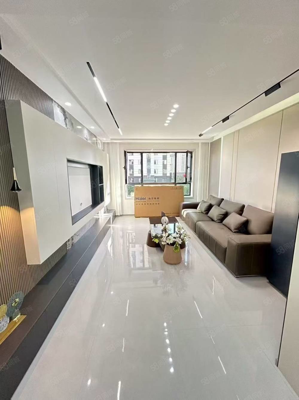 居然世界里2室1厅1卫80.62㎡南北43.8万