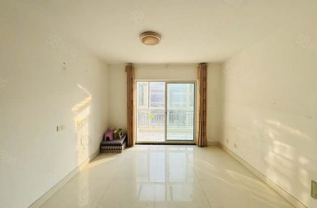 水岸花语 电梯洋房复试 带楼台 4室 免大税 随时看房 急售