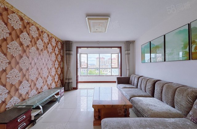 新城邦南区 多层低公摊 带车位地下室 价可议。钥匙房