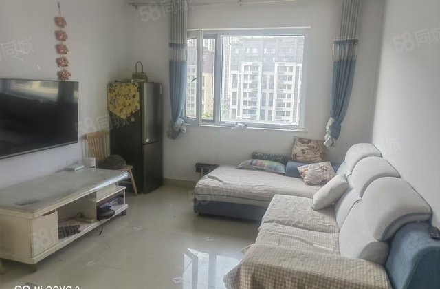 业主急售！先锋社区！西边户！大三室！送储藏室！停车方便