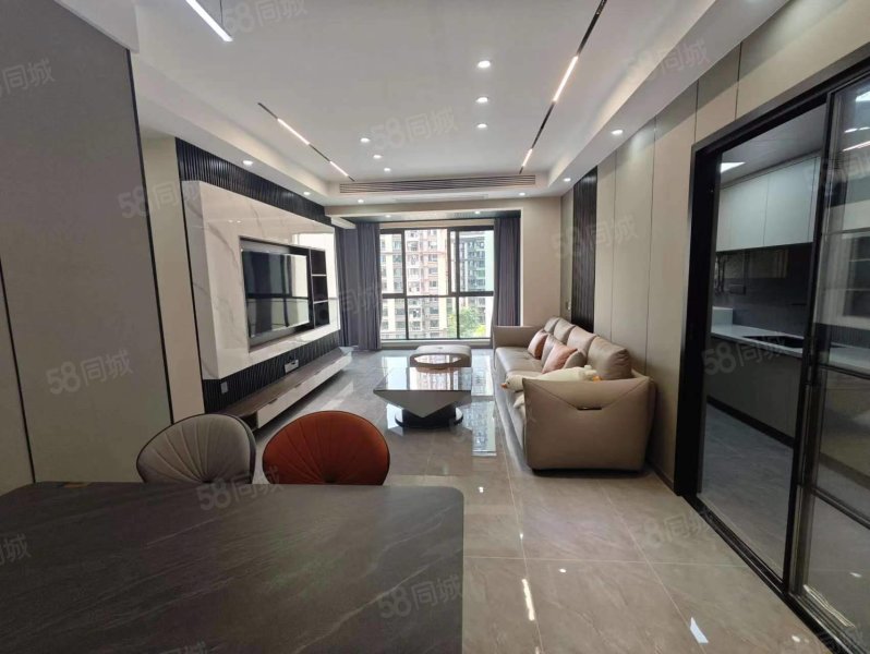 南湖丽景88平带观景双阳台豪装三室二厅二卫户型方正南北通透!