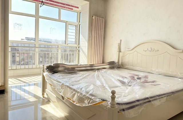 学府怡苑3室2厅94㎡19.9万二手房图片