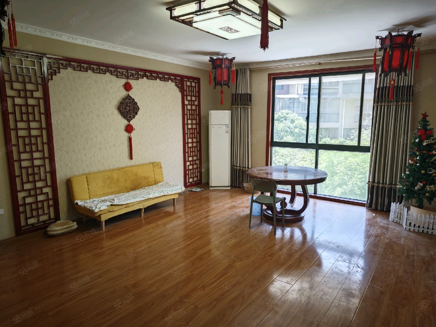 凤凰香郡3室2厅2卫126㎡南63.8万