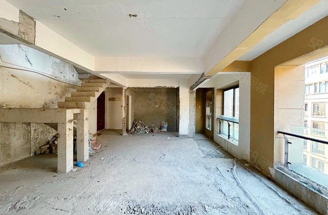 协信春山台5室2厅80㎡220万二手房图片