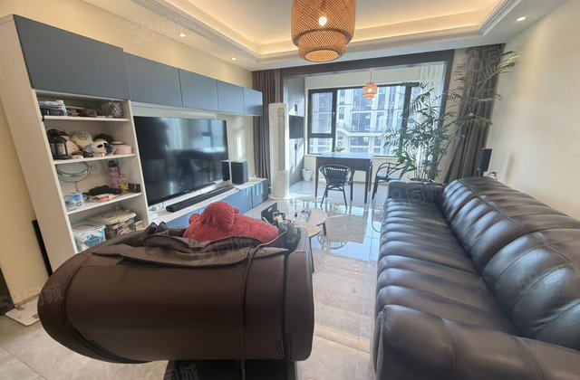 万科紫郡3室2厅139㎡145万二手房图片